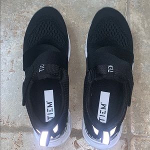 TIEM cycle shoes - worn once.